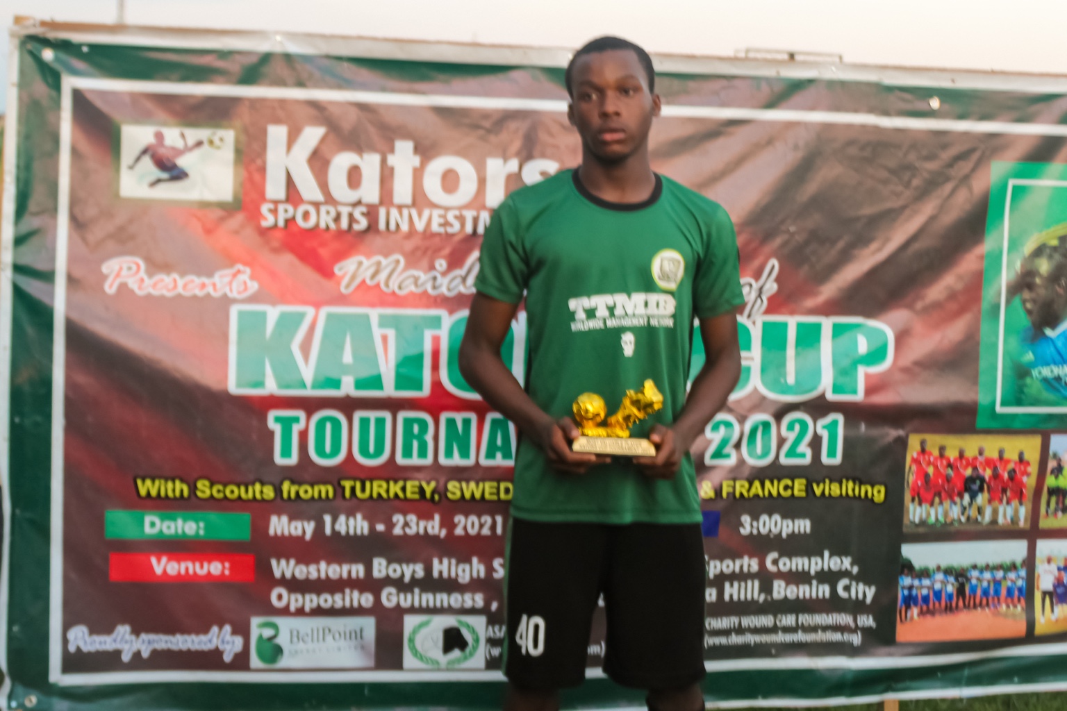 Second-place prize presentation